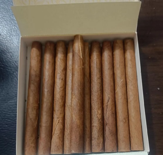 王冠万象 - 图片