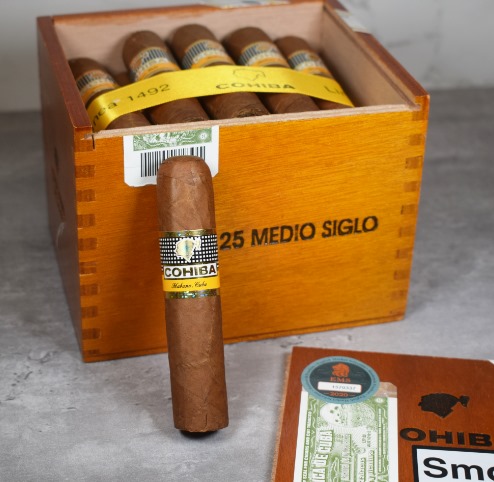 高希霸半世纪 - 图片