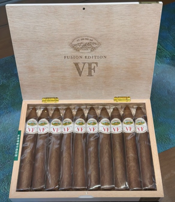 长城金字塔龙标 - 图片