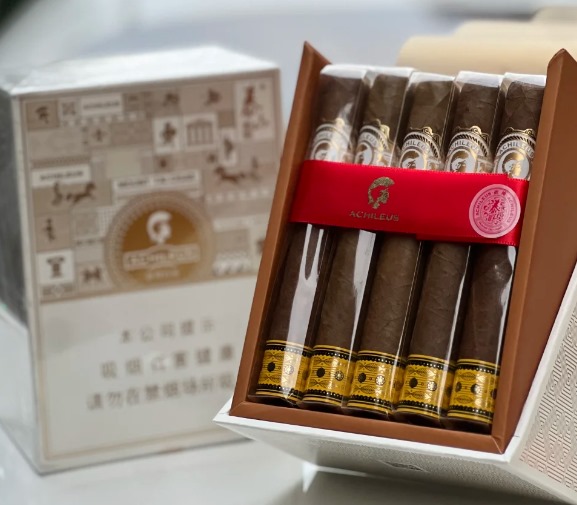 泰山白金 - 图片