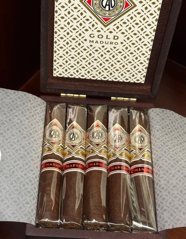 潮牌黄金马杜罗 - 图片