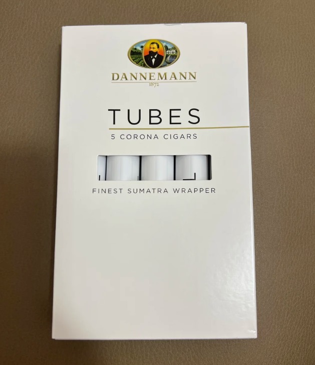 丹纳曼潘泰拉 - 图片