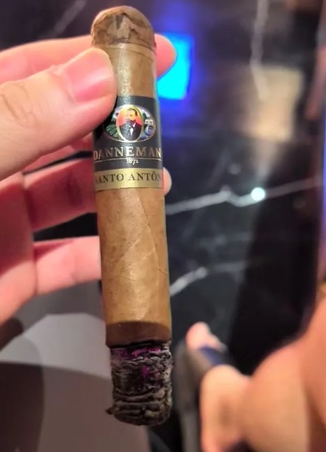 丹纳曼玛塔菲纳多 - 图片