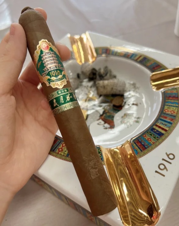 黄鹤楼兽首 - 图片