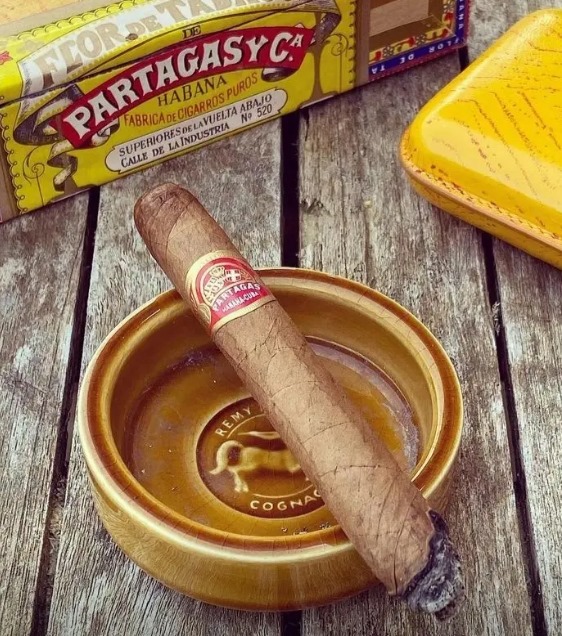 帕特加斯高朗拿铝管